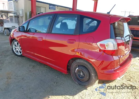 2011 Honda Fit Sport z USA, uszkodzony, nr VIN JHMGE8H57BC022334
